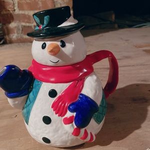 Vintage snowman teapot